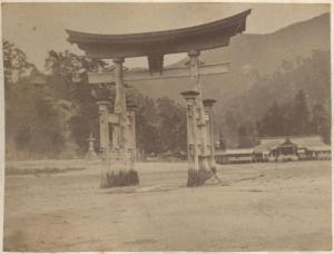 Giappone - Hiroshima - Miyajima - Santuario Shinto di Itsukushima - Torii - "Meisho"