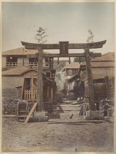 Giappone - Enoshima - Santuario di Enoshima - Torii d'ingresso - Chaya-machi - "Meisho"