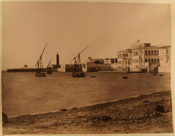 Egitto - Alessandria - Penisola di Ras el Tin - Palazzo Khediviale di Ras el Tin - Navi - Spiaggia