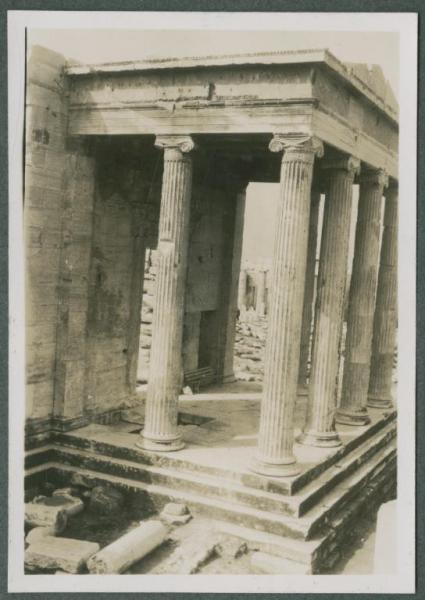 Atene - Acropoli - Tempio di Atena NIke - Pronao