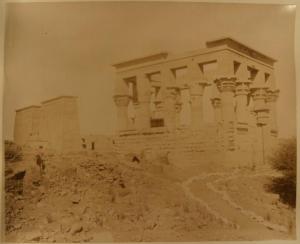 Egitto - Phile - Resti del chiosco di Traiano - Colonne