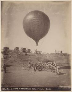 Eritrea - Saati - Postazione militare a nord - Pallone aerostatico - Gruppo di soldati