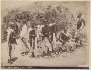 Ritratto di gruppo - Sette guerrieri eritrei - Tribù Basci-Buzuc e Buluc-Basci