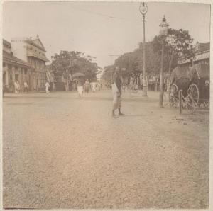 Sri Lanka - Colombo - Strada della città - Passanti - Risciò parcheggiati