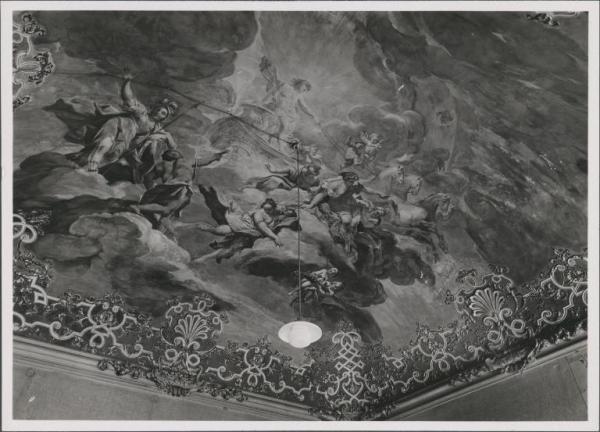Dipinto murale - Carro del Sole con l'Aurora, Marte e Vulcano - Giovanni Angelo Borroni - Pavia - Palazzo Municipale già Mezzabarba