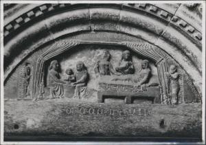 Lunetta a rilievo - Natività di Maria - Giovanni da Campione - Bergamo - Basilica di Santa Maria Maggiore - Portale dell'abside sinistro