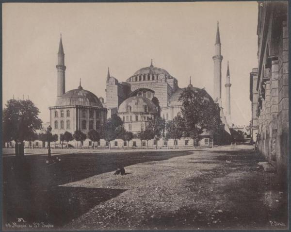 Turchia - Istanbul - Santa Sofia (detta anche Basilica di Hagia Sophia) - Esterno