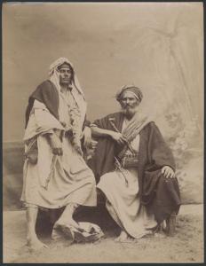 Ritratto - Due beduini in abito tradizionale