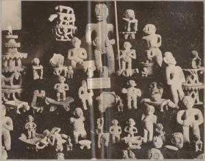 Costa Rica - San José - Museo Nazionale - Sezione di Antropologia e Archeologia - Idoli in ceramica (detti hacos)