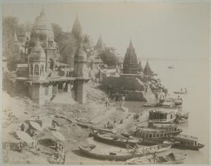 India - Varanasi (già Benares) - Fiume Gange - Scalinata - Ghat - Luoghi per la cremazione dei cadaveri - Tempio Amehti