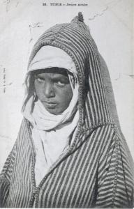 Tunisia - Tunisi - Scena di genere - Giovane donna araba