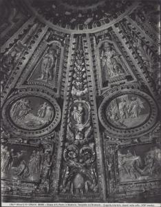 Decorazione plastica - Roma - Chiesa di San Pietro in Montorio - Tempietto del Bramante - Cappella inferiore - Volta