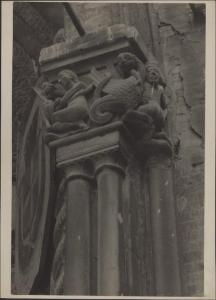 Capitello - Figure antropomorfe e zoomorfe - Lodi - Duomo - Protiro