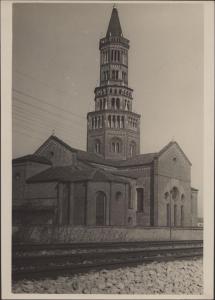 Milano - Abbazia di Chiaravalle - Transetto e torre nolare