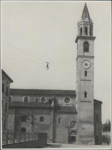 Cremona - Chiesa di S. Michele - Lato sinistro e campanile