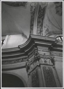 Bressana Bottarone - Chiesa parrocchiale di S. Giovanni Battista - Interno - Particolare della trabeazione e volta