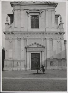 Mantova - Chiesa di S. Barnaba - Facciata