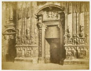 Milano - Duomo - Facciata - Portale d'ingresso e porta laterale sinistra