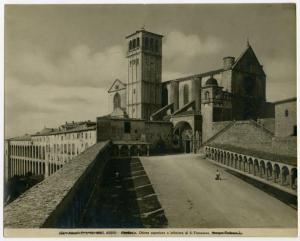Assisi - Basilica di S. Francesco - Chiesa superiore e inferiore