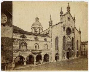 Como - Duomo e Broletto
