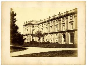 Napoli - Capodimonte - Palazzo Reale - Prospetto verso il parco - Particolare
