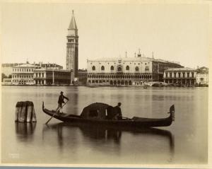Venezia - Canal Grande - Veduta di Piazzetta San Marco con Palazzo Ducale, Biblioteca Nazionale Marciana e gondola
