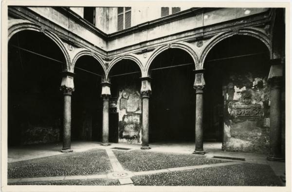 Milano - bombardamenti 1943 - Palazzo Pozzobonelli