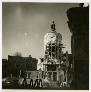 Milano - bombardamenti 1943 - Monumento ai caduti - torre ottagonale con impalcature