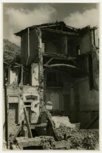 Milano - bombardamenti 1943 - Via del Gesù angolo Via della Spiga