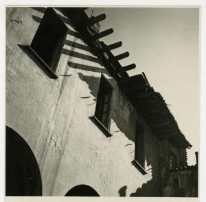 Milano - bombardamenti 1943 - resti di Palazzo Sfondrati (piazza Erculea 11, già via Rugabella) - cortile interno