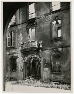 Milano - bombardamenti 1943 - edificio sede del CIPSA - Commercio Industria Pelliccerie Società Anonima