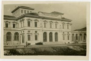 Milano - Istituto Nazionale Vittorio Emanuele III per lo studio e la cura del cancro - Facciata