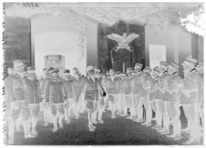 Milano - Benito Mussolini - uomini in uniforme
