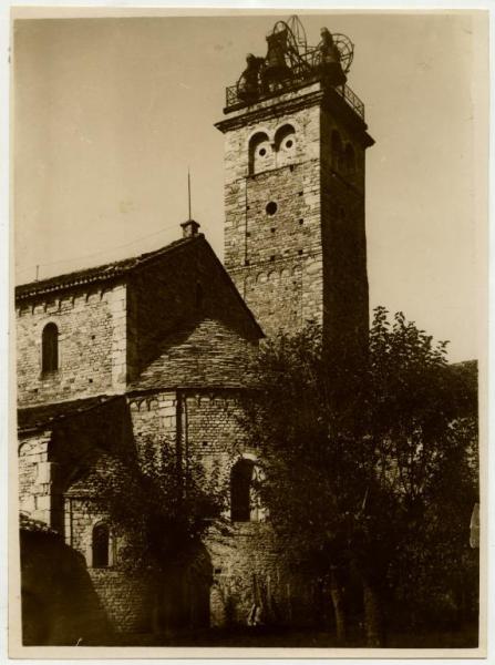 Arsago Seprio (VA) - Basilica di San Vittore - esterno - campanile - abside