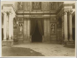 Abbiategrasso (MI) - Chiesa di Santa Maria Nuova - facciata - porta maggiore