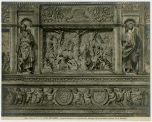 Amadeo, Giovanni Antonio - "Crocefissione"- rilievo (dettaglio decorativo) - Monumento a Bartolomeo Colleoni - Cappella Colleoni - Bergamo