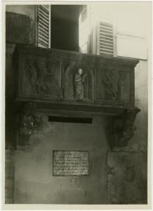 Bergamo - Città Alta - balconata - lapidi dall'ex Chiesa di S. Agostino (1881) (?) -