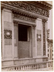 Brescia - Palazzo della Loggia - dettaglio della facciata - secondo piano