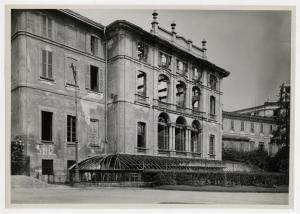 Milano - via Manin 2 - Palazzo Dugnani - facciata - scorcio