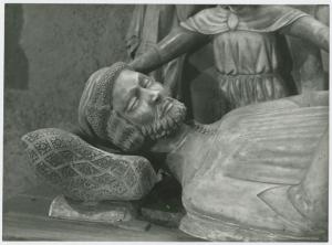 Scultura - Monumento funebre di Azzone Visconti (XIV sec.), particolare - Giovanni di Balduccio - Milano - Chiesa di San Gottardo in Corte