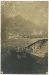 Lago - Veduta - Montagna - Paese - Case