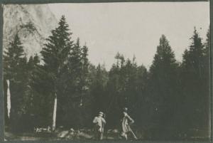 Ritratto maschile - Due uomini - Esterno - Sentiero - Montagne - Escursione