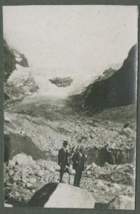 Ritratto maschile - Due uomini - Esterno - Montagna, ghiacciaio - Escursione