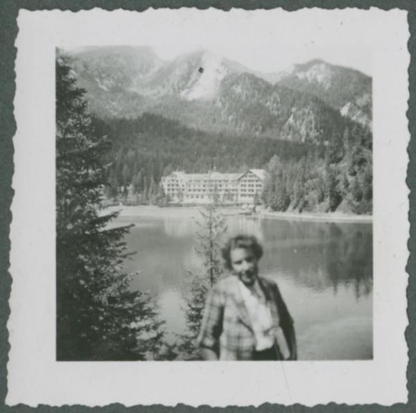 Ritratto femminile - Marieda Di Stefano - Braies - Lago di Braies - Albergo Pragser Wildsee - Dolomiti