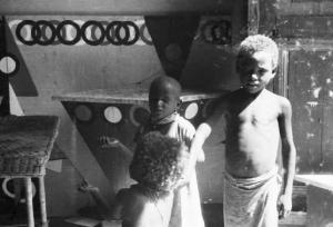 Viaggio in Africa. Massaua - bambini indigeni