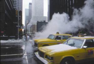 New York. Taxi lungo le strade di Manhattan. Inverno