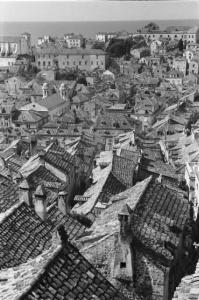 Viaggio in Jugoslavia. Dubrovnik (Ragusa): scorcio aereo del centro urbano