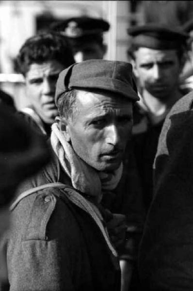 Dopoguerra. Marocco - Casablanca - Porto - Ritratto di militare italiano durante il rimpatrio