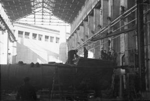 Barcellona - interno di una fabbrica siderurgica