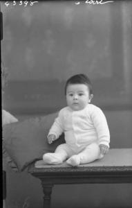 Ritratto di neonato italo-cinese.